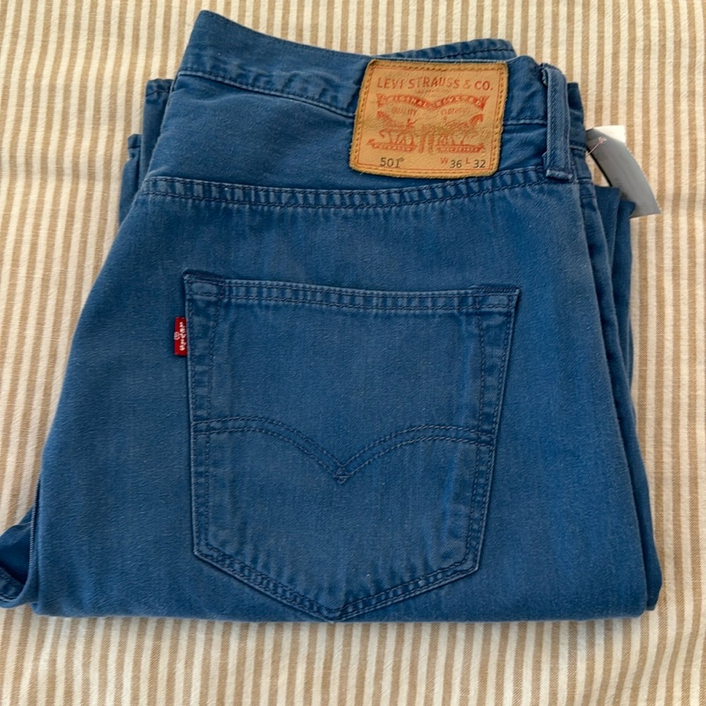 Levi’s 501 light wash jeans, 36W x 32L 100% lightweight cotton, leather tag